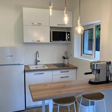 Charmant Studio dans villa - parking - jardin La Seyne-sur-Mer Extérieur photo
