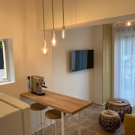Charmant Studio dans villa - parking - jardin La Seyne-sur-Mer Extérieur photo