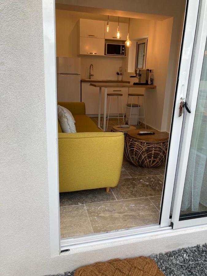 Dans - Parking - Jardin